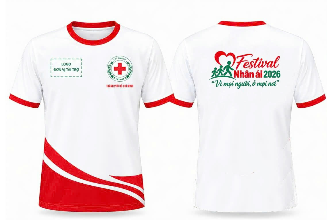 Mẫu áo thun Festival Nhân ái 2026: mặt trước có logo đơn vị tài trợ ở ngực trái, logo Hội ở ngực phải; mặt sau in logo Festival